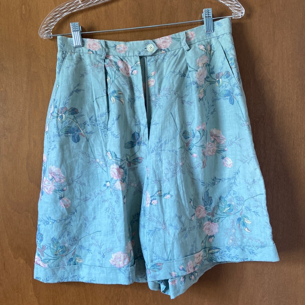 1990s vintage linen floral shorts